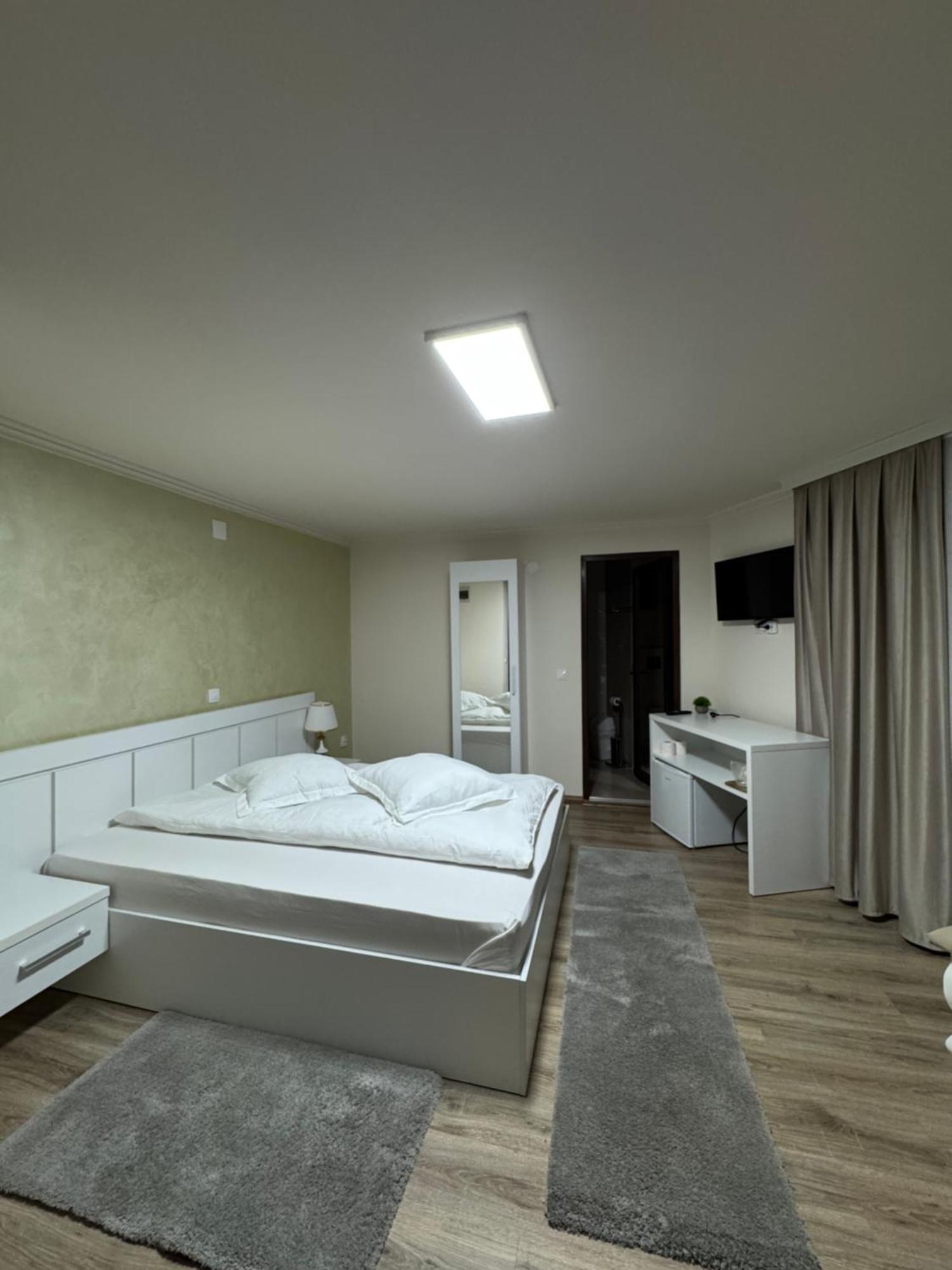 Conacul Pestera Ursilor Chiscau 외부 사진